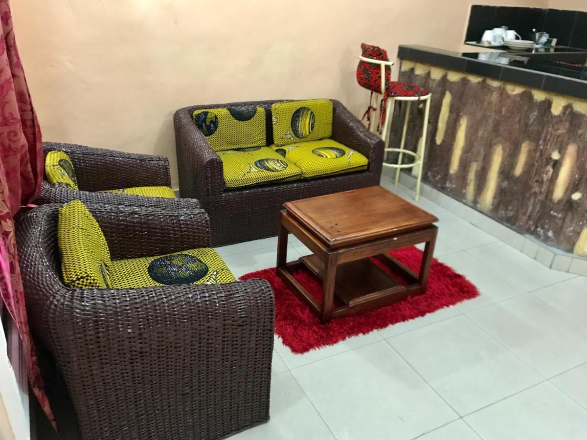 Appartements Chez Léo Brazzaville Extérieur photo